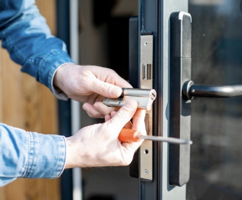 Commercial Lock Change - Commercial- New locks Commercial Lock Change - Commercial- New locks