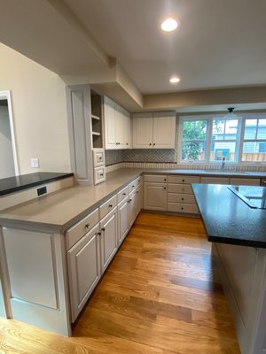 Kitchen Cabinets - At Basurto Painting, we pride ourselves on delivering amazing results for your kitchen cabinet painting projects. Our process is designed to ensure a flawless finish, minimizing disruption to your home while maximizing quality. Transform your kitchen with the expert touch of us here at Basurto Painting. 
Contact us today to schedule a consultation and discover how we can bring new life to your cabinets with our professional painting services!