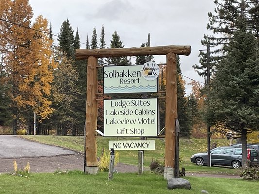 Come and lose yourself at Solbakken!😌😎☺️ - Come visit us this winter and take advantage of all the North Shore has to offer! Come and lose yourself at Solbakken!😌😎☺️ - Come visit us this winter and take advantage of all the North Shore has to offer!