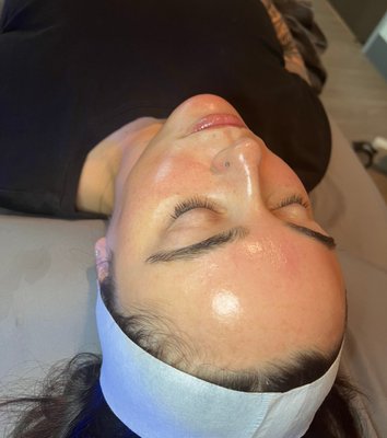 Facials & HydraFacials - Give yourself the gift of glowing skin and scheduled an Evolve Facial or HydraFacial! :) Facials & HydraFacials - Give yourself the gift of glowing skin and scheduled an Evolve Facial or HydraFacial! :)