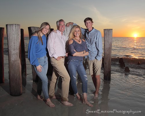 Custom Family Portraits - Most of my Family Portrait shoots are Sunset shoots on the beach. We will get candid shots, fun shots, and all the various group shots you like. Custom Family Portraits - Most of my Family Portrait shoots are Sunset shoots on the beach. We will get candid shots, fun shots, and all the various group shots you like.