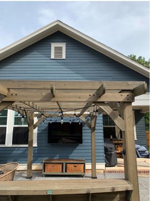 Storm Shell Outdoor TV Mount - This customer contacted us after speaking with numerous companies in reference to having his television mounted outside using a Storm Shell mount. Customer stated every company he contacted said they didn't mount those type of mounts and wouldn't be able to conceal the wiring. After a little brainstorming and hard work, this customer was 100% satisfied. Storm Shell Outdoor TV Mount - This customer contacted us after speaking with numerous companies in reference to having his television mounted outside using a Storm Shell mount. Customer stated every company he contacted said they didn't mount those type of mounts and wouldn't be able to conceal the wiring. After a little brainstorming and hard work, this customer was 100% satisfied.
