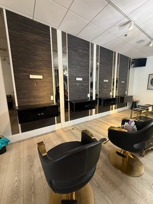 Commercial Wallpaper Installation - First impressions matter. We recently completed a full wallcovering upgrade for a corporate office space right here in Austin. To balance professionalism with modern design, we installed high-quality, commercial-grade textured vinyl in the lobby and executive boardroom.
Not only does this material look sleek and sophisticated, but it’s also highly durable and easy to maintain in high-traffic areas. Our team handled the installation entirely over the weekend to guarantee zero disruption to their business operations. Whether it's a boutique shop, a hotel, or a corporate workspace, we deliver pristine results on time and on budget. Commercial Wallpaper Installation - First impressions matter. We recently completed a full wallcovering upgrade for a corporate office space right here in Austin. To balance professionalism with modern design, we installed high-quality, commercial-grade textured vinyl in the lobby and executive boardroom.
Not only does this material look sleek and sophisticated, but it’s also highly durable and easy to maintain in high-traffic areas. Our team handled the installation entirely over the weekend to guarantee zero disruption to their business operations. Whether it's a boutique shop, a hotel, or a corporate workspace, we deliver pristine results on time and on budget.