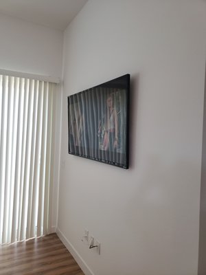 2 Television install - 2 tv install with concealed cables. One TV had the modem hidden behind it, the other TV had a ps4 hidden behind it. 2 Television install - 2 tv install with concealed cables. One TV had the modem hidden behind it, the other TV had a ps4 hidden behind it.