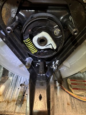 Washing machine repair - Customers washing machine wasn’t spinning or draining properly. Found faulty clutch and replaced