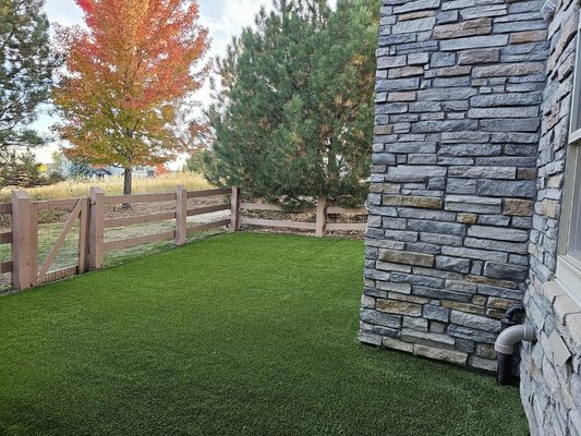 Pet Runs - Artificial turf is an excellent option for dog runs. Short pile heights allow for easy cleaning. Woven backing provides fast drainage. Anti-microbial fibers and backing help to fight odors. Appropriate infill selection also helps fight odors and bacteria growth from pet waste. Pet Runs - Artificial turf is an excellent option for dog runs. Short pile heights allow for easy cleaning. Woven backing provides fast drainage. Anti-microbial fibers and backing help to fight odors. Appropriate infill selection also helps fight odors and bacteria growth from pet waste.
