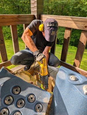 700 LB recessed Jacuzzi demo and removal - 700LB Spa was on a recessed platform in the client's porch. was demolished and removed. Job site cleaned thoroughly when finished. Need a quote to remove your hot tub? call or text 724-590-2443 for a free estimate or visit us at truck-guy.com 700 LB recessed Jacuzzi demo and removal - 700LB Spa was on a recessed platform in the client's porch. was demolished and removed. Job site cleaned thoroughly when finished. Need a quote to remove your hot tub? call or text 724-590-2443 for a free estimate or visit us at truck-guy.com