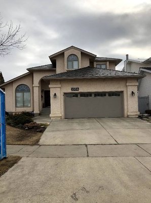 EnviroShake - Had the luxury of installing Enviroshake on this beauty and the neighbors next door. This roof will easily last 30+ years and is fully protected from the harshest of elements.