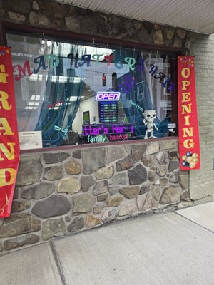 Mad Hatter's Hair - Family friendly offers clipper cuts razor cuts facial waxing and special needs children Mad Hatter's Hair - Family friendly offers clipper cuts razor cuts facial waxing and special needs children