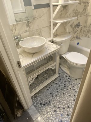 Full Bathroom Remodel/
“Customized” - This customer was on a very short budget I looked at the size of her bathroom and the neighborhood that she was in and got an idea of a dream bathroom for her to use after a long day of work. The plan with this bathroom was to make it feel soothing and healing during the use of it. And we accomplish that by making it feel like a different environment when customer is in the bathroom Full Bathroom Remodel/
“Customized” - This customer was on a very short budget I looked at the size of her bathroom and the neighborhood that she was in and got an idea of a dream bathroom for her to use after a long day of work. The plan with this bathroom was to make it feel soothing and healing during the use of it. And we accomplish that by making it feel like a different environment when customer is in the bathroom