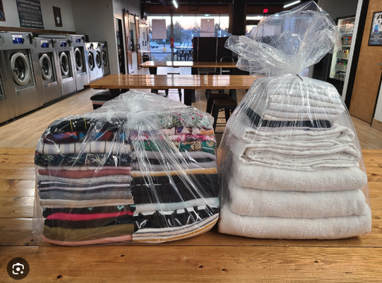Wash and Fold - TownSquare Laundry specializes in professional, next day Wash & Fold services at $1.30/lb (min $10.00) on clothing items! Wash & Fold Pricing Pillows $10.00 each Comforters $15.00 each King Comforters $25.00 each Queen Comforters $20.00 each Twin & Full Blankets $10.00 each Twin & Full Bed Spreads $10.00 each Queen Bed Spreads $15.00 each Bathroom Rugs starting at $5.00 each Wash and Fold - TownSquare Laundry specializes in professional, next day Wash & Fold services at $1.30/lb (min $10.00) on clothing items! Wash & Fold Pricing Pillows $10.00 each Comforters $15.00 each King Comforters $25.00 each Queen Comforters $20.00 each Twin & Full Blankets $10.00 each Twin & Full Bed Spreads $10.00 each Queen Bed Spreads $15.00 each Bathroom Rugs starting at $5.00 each