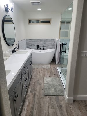 Bathroom Remodels - We craft custom cabinetry in the USA and partner with top contractors for Bathroom Remodels. Bathroom Remodels - We craft custom cabinetry in the USA and partner with top contractors for Bathroom Remodels.