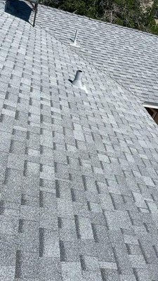 Asphalt Shingles - Owens Corning Oakridge - Sierra Gray