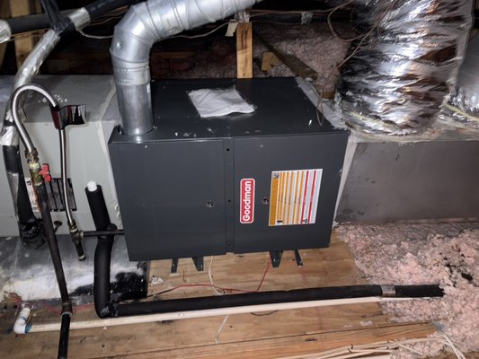 Another happy costumer we replace both furnaces at this costumers house. - We replace both furnaces at this costumer house. His old furnaces were 30 years old. Si we install 2 new furnaces. Another happy costumer we replace both furnaces at this costumers house. - We replace both furnaces at this costumer house. His old furnaces were 30 years old. Si we install 2 new furnaces.