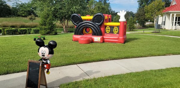 Mickey Mouse Party! - Got to be "on theme" today and provide a Mouse themed moonbounce for this Mickey themed party! Mickey Mouse Party! - Got to be "on theme" today and provide a Mouse themed moonbounce for this Mickey themed party!