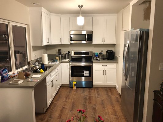 Kitchen remodel - This remodel was done on an old kitchen that was in bad shape. The rest of the house had been updated, just leaving the kitchen left.  So we put in new cabinets and appliances to match the overall tone to match the house.