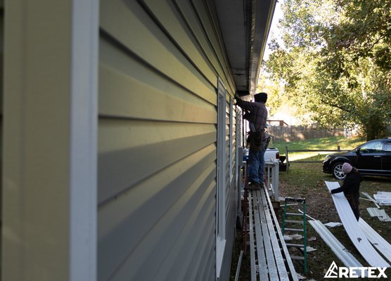 Siding Replacement in North Chesterfield, VA - The Hopkins contacted us in mid-September, asking for a quote to replace theMasonite siding on their home in North Chesterfield, VA, with vinyl siding. A month later, their home was transformed by our Retex crew, from Masonite to CertainTeed's MainStreet vinyl. It took our team two days to insulate and install their vinyl siding. And man – it looks so good! Siding Replacement in North Chesterfield, VA - The Hopkins contacted us in mid-September, asking for a quote to replace theMasonite siding on their home in North Chesterfield, VA, with vinyl siding. A month later, their home was transformed by our Retex crew, from Masonite to CertainTeed's MainStreet vinyl. It took our team two days to insulate and install their vinyl siding. And man – it looks so good!