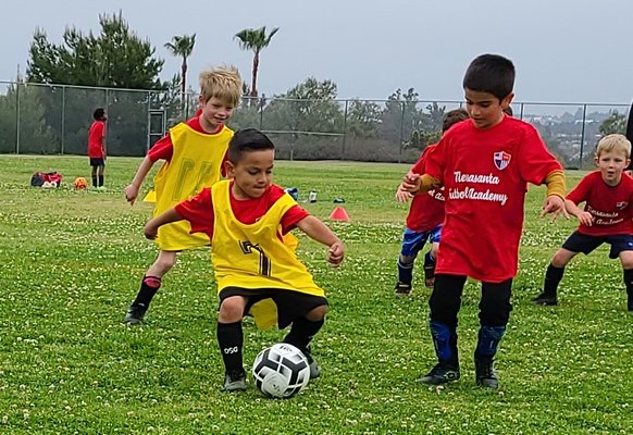 Tierrasanta Soccer - Summer Camps and Fall Recreational Soccer for youth born 2020 to 2010. Professional coaches for camps and Pro Training in the Recreational League season. Ask us about competitive teams, we have openings on a number of teams. Tierrasanta Soccer - Summer Camps and Fall Recreational Soccer for youth born 2020 to 2010. Professional coaches for camps and Pro Training in the Recreational League season. Ask us about competitive teams, we have openings on a number of teams.