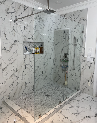 Shower Glass - Sliding shower doors are a great option for those who want a sleek, modern look. We offer a variety of styles and finishes to choose from so you can find the perfect fit for your bathroom. Our glass shower stalls are another popular choice, providing a spa-like atmosphere that can transform your bathroom into a luxurious retreat.
