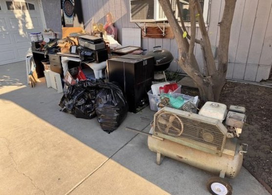 Garage Clean-Out - This home owner completely cleaned out their garage & removed all the old junk that was taking up their valuable space ! Garage Clean-Out - This home owner completely cleaned out their garage & removed all the old junk that was taking up their valuable space !