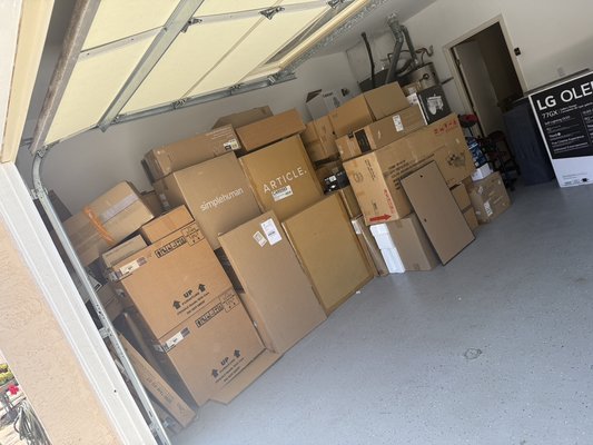 Garage Clean-Out Service - Apex Junk Solutions completed a full garage clean-out efficiently and on schedule. The customer was very happy with the service and satisfied with the fair rate provided. Contact Apex Junk Solutions at 619-796-8218 for a free quote.