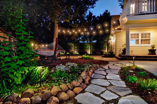 Classic Garden with a Modern Twist - Classic Garden with a Modern Twist