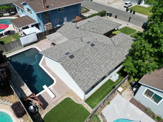 Shingle Roof Replacement - Rancho Cordova - We recently completed a full roof replacement for a beautiful home in Rancho Cordova using Owens Corning Cool Roof Duration shingles in the elegant Summerwood color. The home features a 4/12 slope, making it a perfect match for these energy-efficient, reflective shingles designed to help reduce roof surface temperatures — ideal for our hot California climate.

The Cool Roof Duration line not only offers long-lasting performance and wind resistance but also helps homeowners save on cooling costs while maintaining curb appeal with its rich, dimensional look.

If you're in the Rancho Cordova area and considering a roof upgrade that combines energy savings, durability, and great style — we’d love to help! 🌞🔨