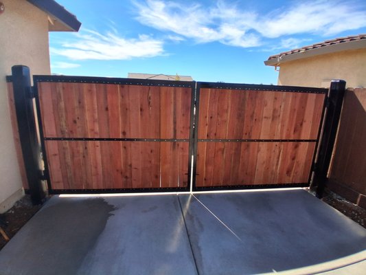 Gate installation - RV gate instalation Gate installation - RV gate instalation