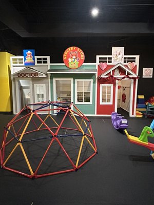 Photos of Tiny Adventures - Photos of our indoor playground, events, and parties! 
Want to join us? Follow us on Facebook or Instagram @tinyadventures_corpuschristi