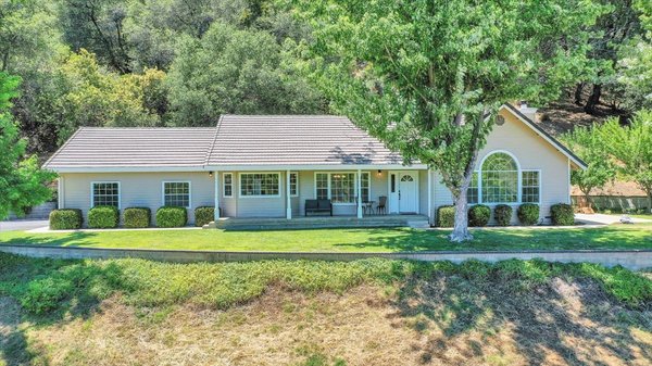 Seller Representation 2021 - I was able to represent the seller on this Gold Springs Ranch beauty! With only being on the market less than 2 weeks, we were able to close within 6 business days and sell above value. Interested in buying or selling? I'd love to help you through the process, and make every step of the way an exceptional experience. Seller Representation 2021 - I was able to represent the seller on this Gold Springs Ranch beauty! With only being on the market less than 2 weeks, we were able to close within 6 business days and sell above value. Interested in buying or selling? I'd love to help you through the process, and make every step of the way an exceptional experience.