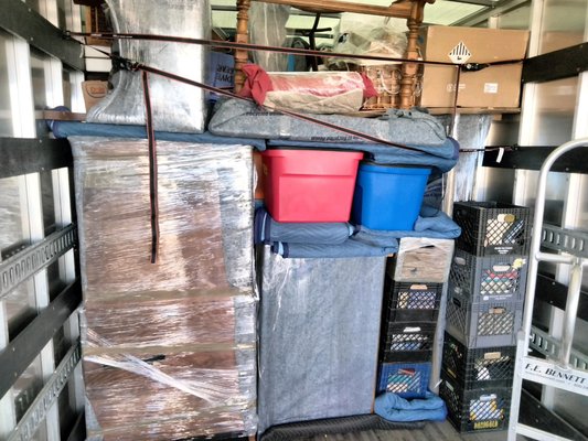 Loading up and ready to move to Tennessee! - This is from our last long distance trip to Tennessee from Oregon!