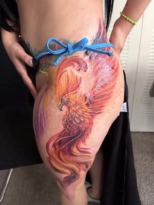 Tattoo Realistic - The phoenix is currently in its first session, while the rest of the tattoos are fully completed and look absolutely stunning.
All photos are 100% real — no filters used. Just solid work, detail, and high-level technique on full display.
