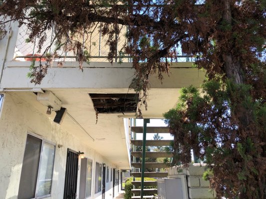 SB Inspection Southern California - See how Zenith Engineers helps identify potential hazards and prevent costly and dangerous balcony failures through proactive and detailed inspections. Your safety is our priority. SB Inspection Southern California - See how Zenith Engineers helps identify potential hazards and prevent costly and dangerous balcony failures through proactive and detailed inspections. Your safety is our priority.