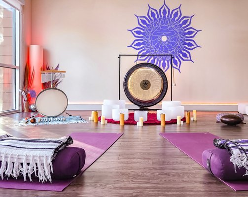 Tuesday Sound Bath Mediations - Our sound baths are a deeply-immersive, meditative experience that uses the power of sound, vibration, and reiki energy healing to gently guide your mind and body into a state of total relaxation. It is from this state that your body can transition out of fight-or-flight and begin its own natural healing processes. A variety of different instruments are used, including, 432hz quartz crystal singing bowls, a 38-inch Earth frequency tuned gong, an ocean drum, chimes, and more, to aid in this healing meditation. We offer these every Tuesday and our community loves to come together, relax and clear their mind. Tuesday Sound Bath Mediations - Our sound baths are a deeply-immersive, meditative experience that uses the power of sound, vibration, and reiki energy healing to gently guide your mind and body into a state of total relaxation. It is from this state that your body can transition out of fight-or-flight and begin its own natural healing processes. A variety of different instruments are used, including, 432hz quartz crystal singing bowls, a 38-inch Earth frequency tuned gong, an ocean drum, chimes, and more, to aid in this healing meditation. We offer these every Tuesday and our community loves to come together, relax and clear their mind.