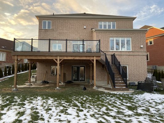 Composite Deck - A composite deck is an investment that adds value to your home. While cost is a determining factor when you’re planning an outdoor decking project, it’s just as important to appreciate the value of the product you’re getting also. Whether you hire Decker’s Deck to perform yearly maintenance or conduct it yourself, these costs continually add up. Once you’ve added in the extra maintenance costs, a composite board can actually be a more cost-effective solution.