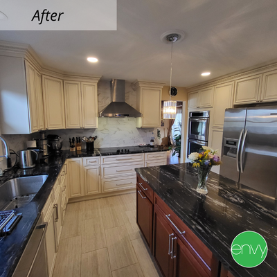 HOFFMAN ESTATES, IL KITCHEN RENOVATION - Hoffman Estates, IL kitchen renovation completed in 2022. These homeowners had an outdated kitchen with wood cabinets they wanted to refresh. We maintained the layout for the most part. We replaced the cabinets, countertops and flooring, and installed a custom tile backsplash.