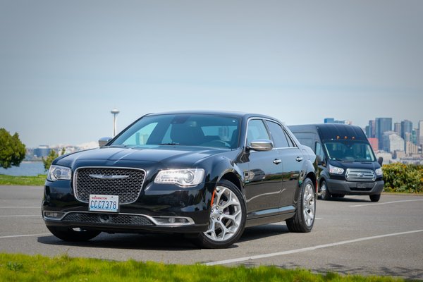 Luxury Sedan - Our luxury sedans represent Seattle Sedan Service with class and elegance. Our newer model
sedans are able to transport up to three clients comfortably for airport transportation, point to
point transfers, or a night out on the town. Luxury Sedan - Our luxury sedans represent Seattle Sedan Service with class and elegance. Our newer model
sedans are able to transport up to three clients comfortably for airport transportation, point to
point transfers, or a night out on the town.