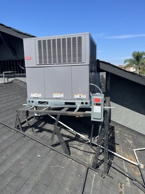 Replacement for Bryant - This change out took 1 day, swapping out an old system for new system Replacement for Bryant - This change out took 1 day, swapping out an old system for new system