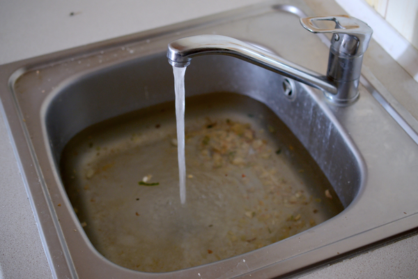 Kitchen sink clogs are a pain! - When you are busy working 9 to 5, the last thing you want is a clogged sink. Whether it be kitchen drains, or toilet backups, you can count on the experts at USA Rooter to perform all necessary measures to get that darned clog fixed. Don't let a kitchen clog get you down! Count on our team to help you. We serve the entire Las Vegas Metropolitan area. USA Rooter can help you with your clogs, leaks and drain cleaning needs. Kitchen sink clogs are a pain! - When you are busy working 9 to 5, the last thing you want is a clogged sink. Whether it be kitchen drains, or toilet backups, you can count on the experts at USA Rooter to perform all necessary measures to get that darned clog fixed. Don't let a kitchen clog get you down! Count on our team to help you. We serve the entire Las Vegas Metropolitan area. USA Rooter can help you with your clogs, leaks and drain cleaning needs.