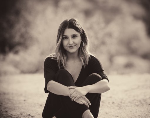 Senior Pictures - Let's find a location that suits your graduate perfectly. In the city, in nature or even at your home. Senior Pictures - Let's find a location that suits your graduate perfectly. In the city, in nature or even at your home.