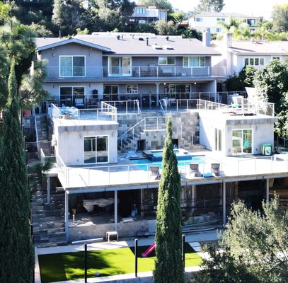 Hillside construction in Studio City - Recent Project – Studio City:
• Complete home remodeling
• New garage and guest house (ADU)
• Pool and sauna house
• Retaining walls
• Built on caissons for maximum stability Hillside construction in Studio City - Recent Project – Studio City:
• Complete home remodeling
• New garage and guest house (ADU)
• Pool and sauna house
• Retaining walls
• Built on caissons for maximum stability