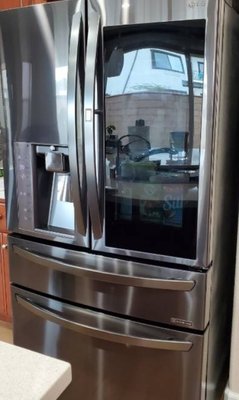Change the compressor for the refrigerator LG. - Refrigerator repair. Change the compressor for the refrigerator LG. - Refrigerator repair.