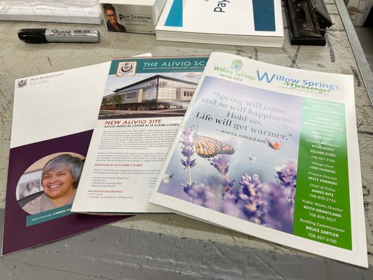 Corporate & Commercial Printing - We offer high quality print & exceptional customer service for a wide range of printing projects. From stationery, brochures, flyers, and all paper print, to large format signage and custom promotional items, we do it all.