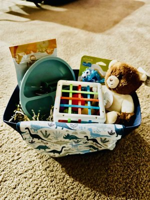 Guest Welcome Baskets - We strive to provide the BEST guest experience and offer personalized baskets for Guests stays. Just one of the many examples of what sets us apart from other Management Companies. Guest Welcome Baskets - We strive to provide the BEST guest experience and offer personalized baskets for Guests stays. Just one of the many examples of what sets us apart from other Management Companies.