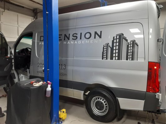 TRAILER HITCH - THIS IS A 2020 MERCEDES BENZ SPRINTER. WE INSTALLED A NEW TRAILER HITCH WITH NEW HARNESS AND BRAKE CONTROLLER ASSEMBLY TRAILER HITCH - THIS IS A 2020 MERCEDES BENZ SPRINTER. WE INSTALLED A NEW TRAILER HITCH WITH NEW HARNESS AND BRAKE CONTROLLER ASSEMBLY