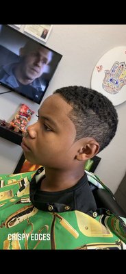 Men’s Haircut - ALL haircut prices vary the thickness of the hair & the desired look! (Example, If you’re wanting a big change the price will go up) this also includes with the razor finish & hot towel