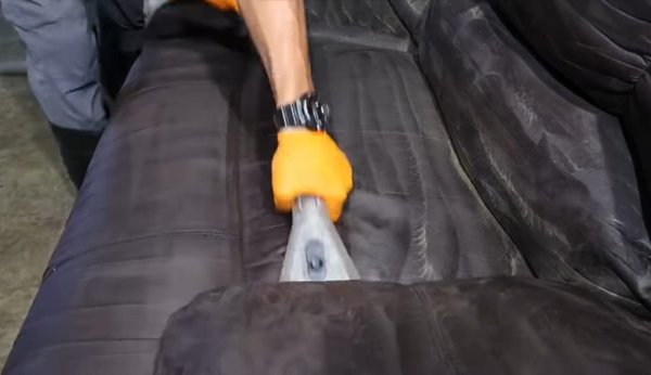 CARPET, MATTRESS AND UPHOLSTERY CLEANING - Your mattress, carpet and upholstery is a vital part of your health. Getting a good night’s sleep or clean carpet can make a world of difference in our day-to-day lives. But many people don’t realize that they are literally sleeping on a bed of grime. Your mattress, upholstery an carpets absorbs dirt and dust all day and needs to be deep cleaned! Flawless Cleaning Everything professionals are trained in the care of all fabric types – even down to the most delicate. CARPET, MATTRESS AND UPHOLSTERY CLEANING - Your mattress, carpet and upholstery is a vital part of your health. Getting a good night’s sleep or clean carpet can make a world of difference in our day-to-day lives. But many people don’t realize that they are literally sleeping on a bed of grime. Your mattress, upholstery an carpets absorbs dirt and dust all day and needs to be deep cleaned! Flawless Cleaning Everything professionals are trained in the care of all fabric types – even down to the most delicate.