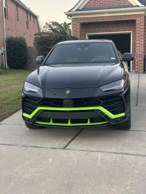 MG Luxury LImo - Lamborghini service offers a luxurious and exclusive transportation experience, combining the thrill of Lamborghini MG Luxury LImo - Lamborghini service offers a luxurious and exclusive transportation experience, combining the thrill of Lamborghini