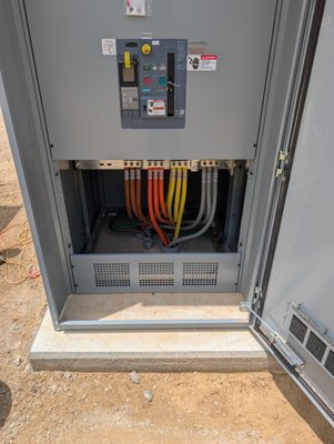 Commercial Switchgear - completed a 1200A switch gear with back up power. This was a fun one.