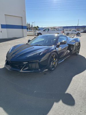 2025 Z06 Corvette Paint Correction and Coating - This absolute beauty requested for a 1-step paint correction and 7-year ceramic coating. This full spec gloss black paint took almost the whole day, but in the end it was so worth it.